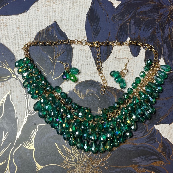 Estate Gorgeous Green and Gold Peacock Beaded Statement Necklace Set D3 - Picture 1 of 16